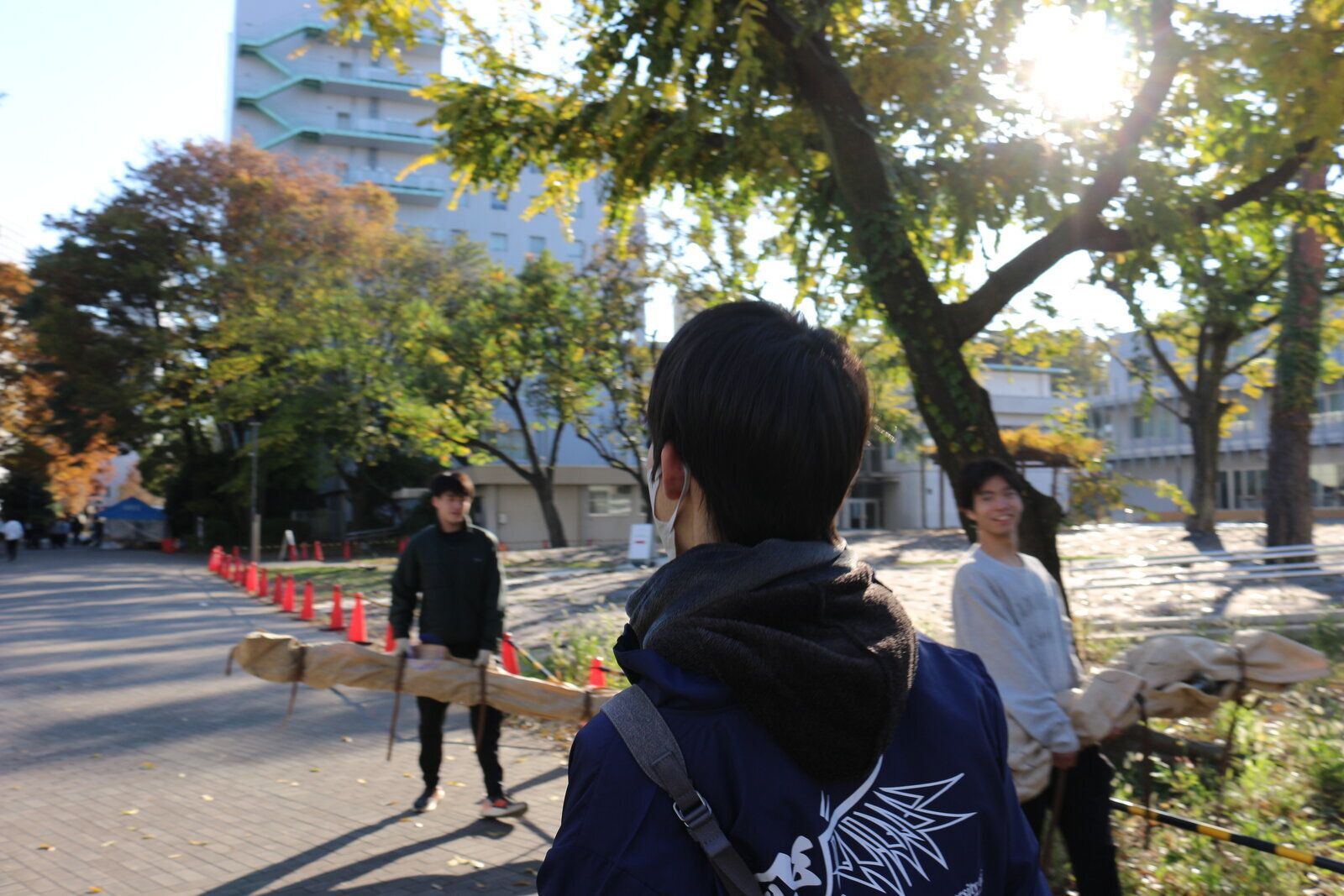 03.jpg