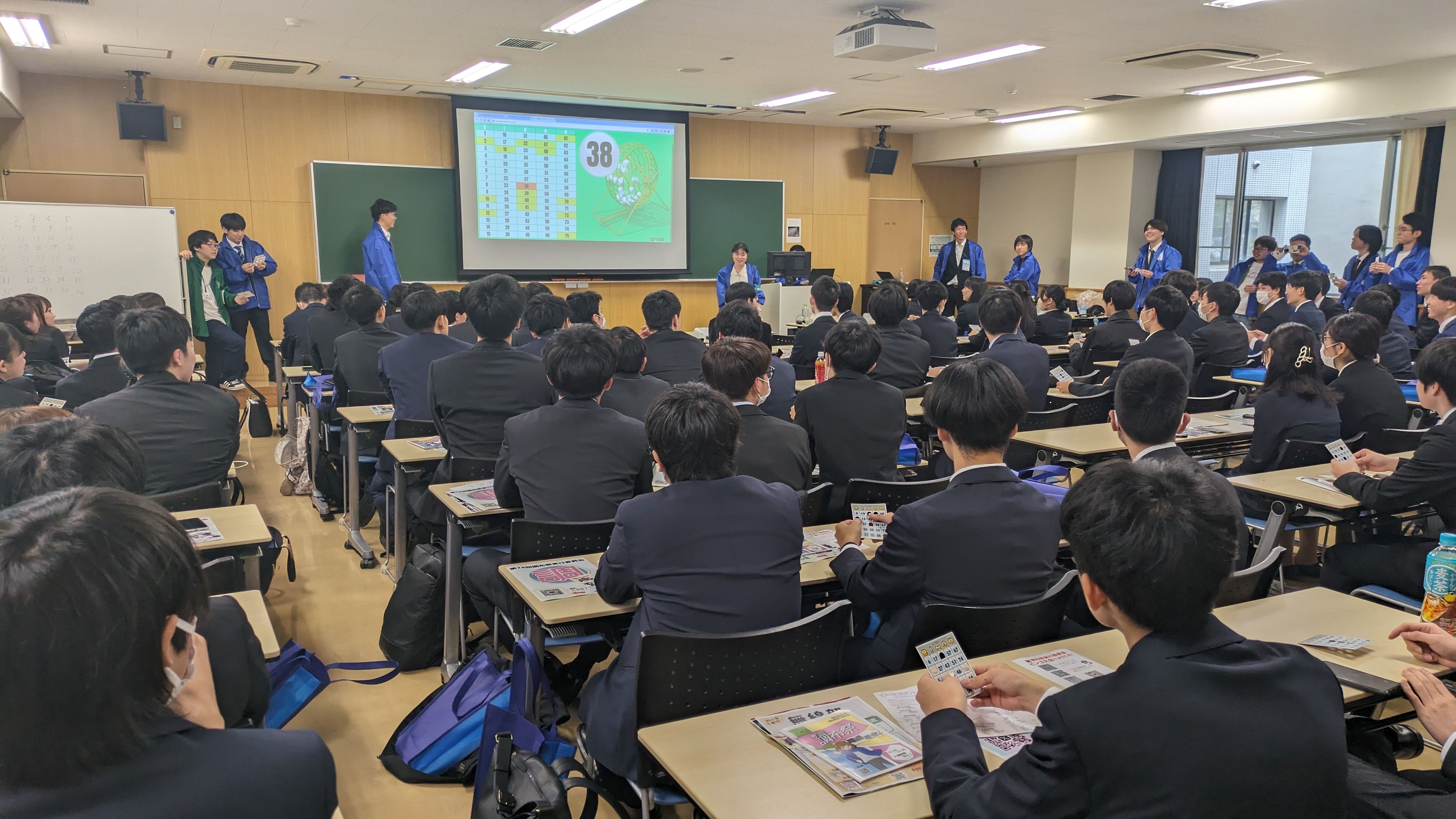 新歓ビンゴ2024の様子